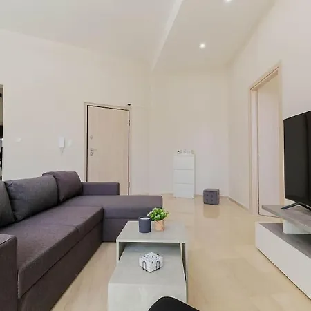 Roselyn 3-bdrm Suite, Vesta Philoxenia Thessaloniki