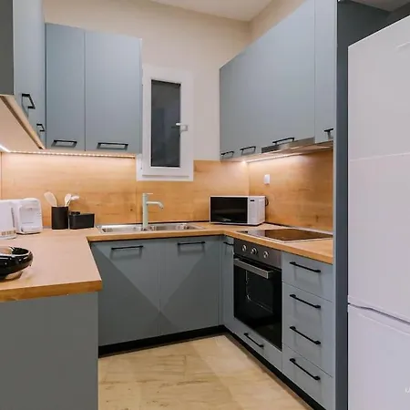 Appartement Roselyn 3-bdrm Suite, Vesta Philoxenia *