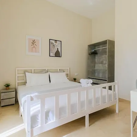 Roselyn 3-bdrm Suite, Vesta Philoxenia Appartement