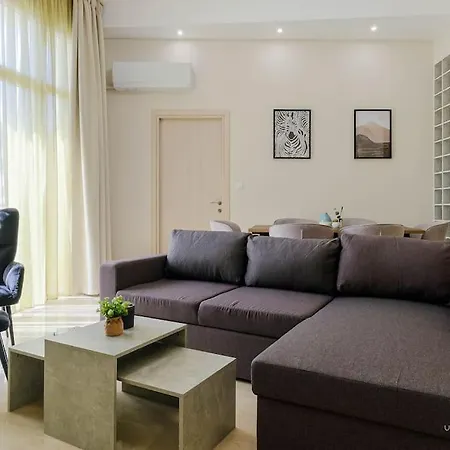 Roselyn 3-bdrm Suite, Vesta Philoxenia Appartement
